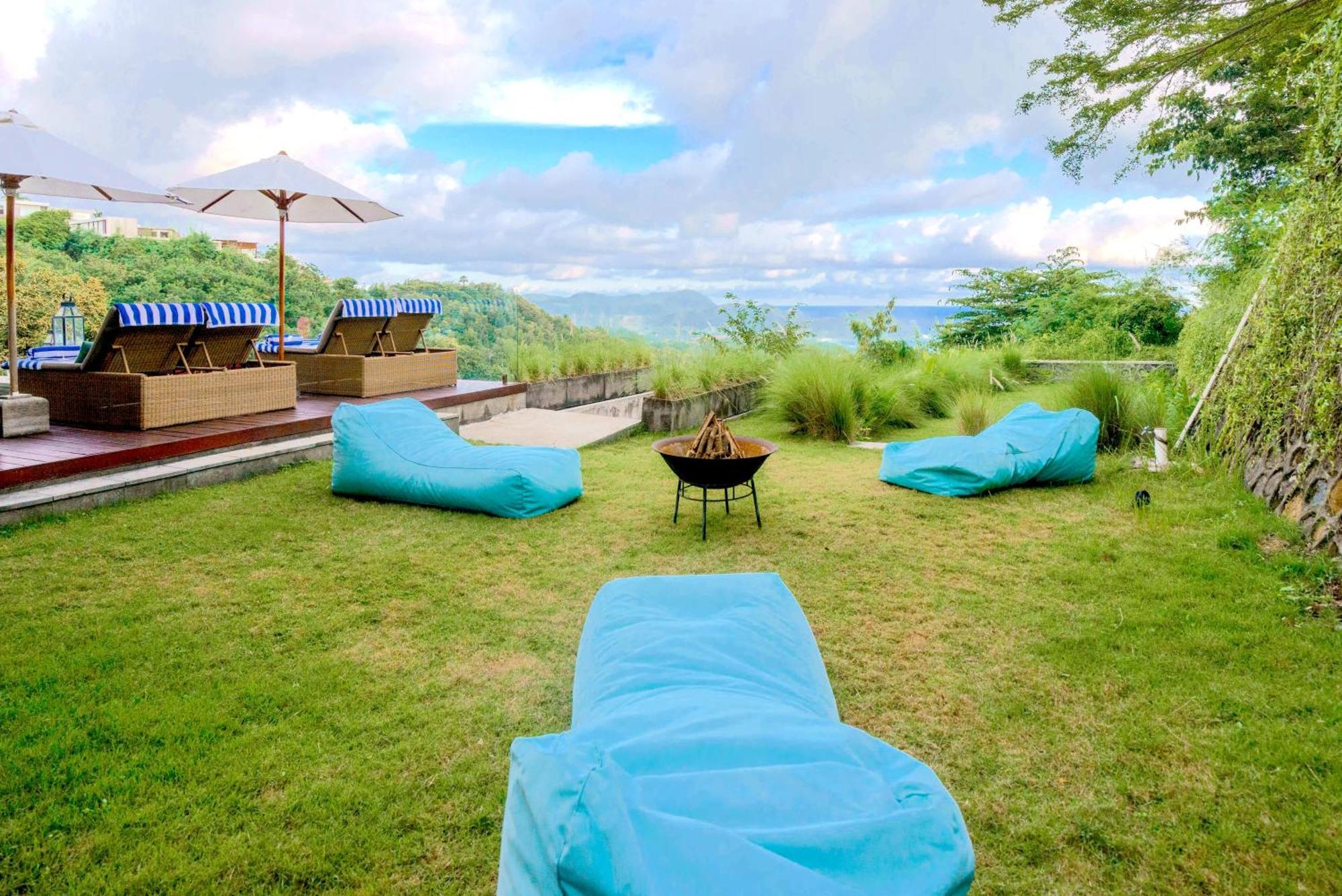 Selong Selo Resort And Residences Selong Belanak Exterior photo