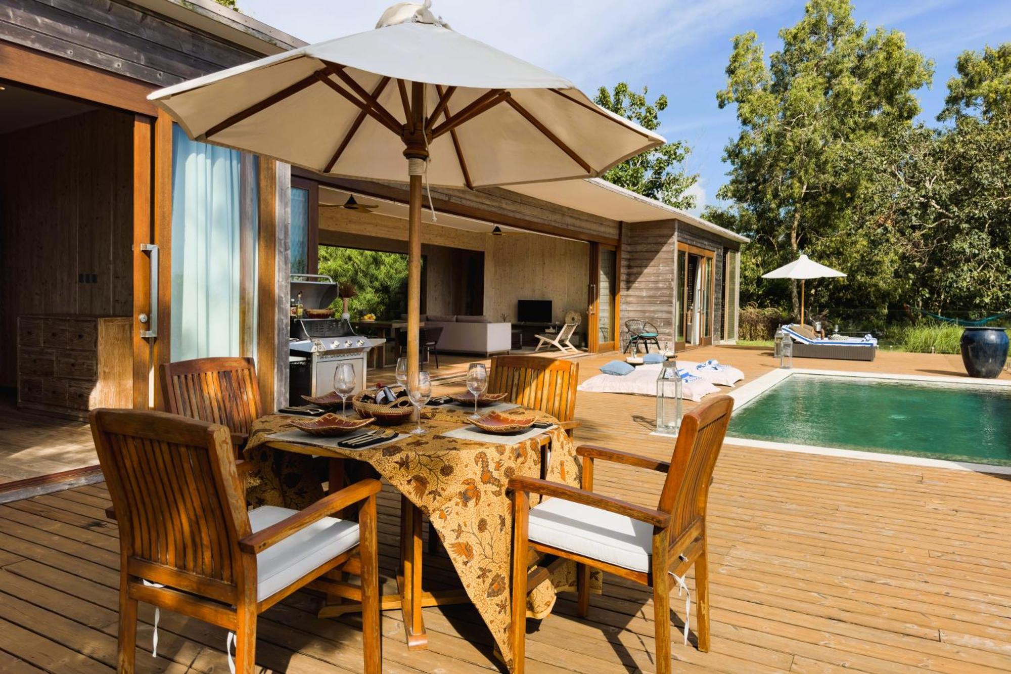Selong Selo Resort And Residences Selong Belanak Exterior photo